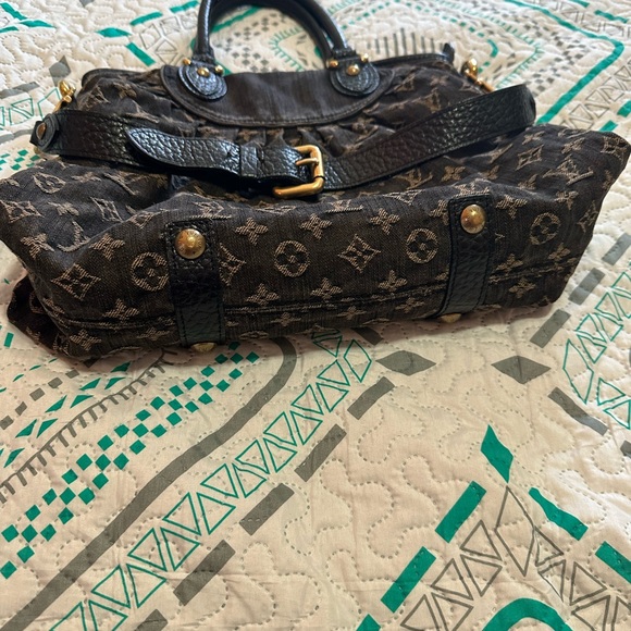 💎 ✨LOUIS VUITTON ✨💎 LIMITED EDITION DENIM MONOGRAM NEO CABBY MM IN BLACK - Picture 9 of 16